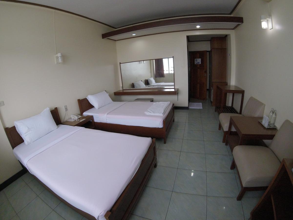 Tapee Hotel Σούρατ Τανί Εξωτερικό φωτογραφία