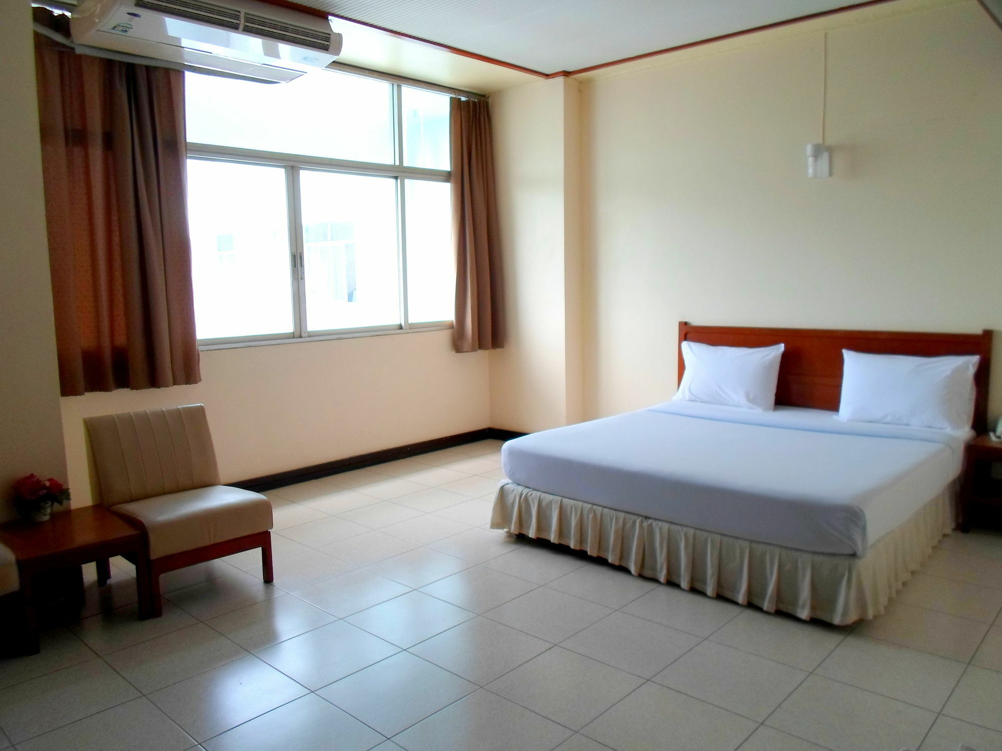 Tapee Hotel Σούρατ Τανί Εξωτερικό φωτογραφία